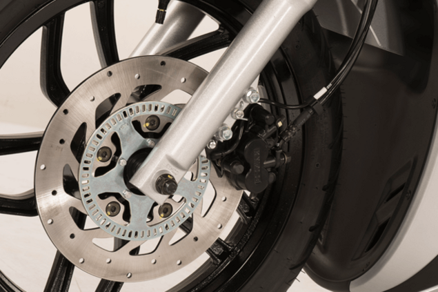Motorroller 150ccm - Kymco New People S 150i ABS | Serienmäßig ABS-Bremssystem