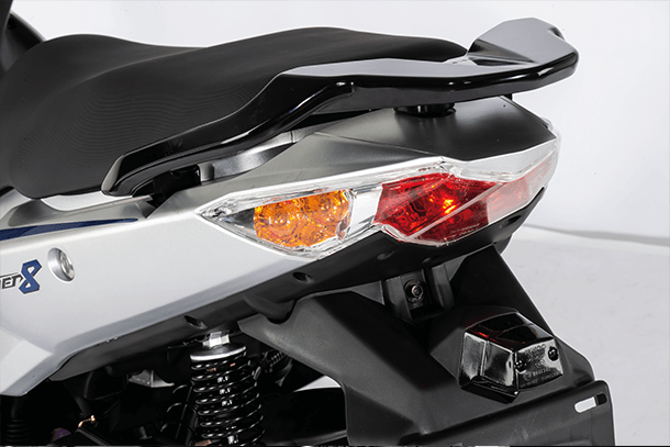 Motorroller 50ccm - Kymco Super 8 50i 4T | Rücklicht